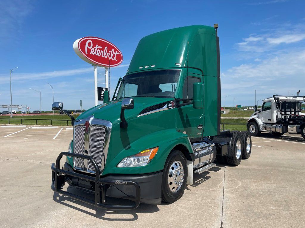 2023 Kenworth T680