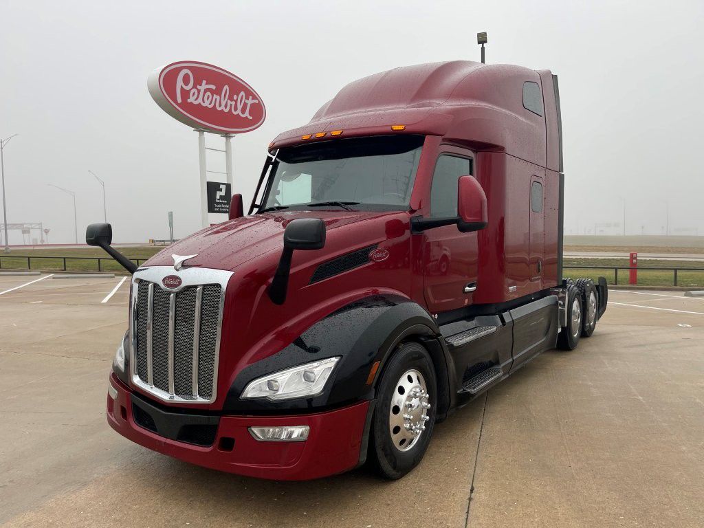 2023 Peterbilt 579