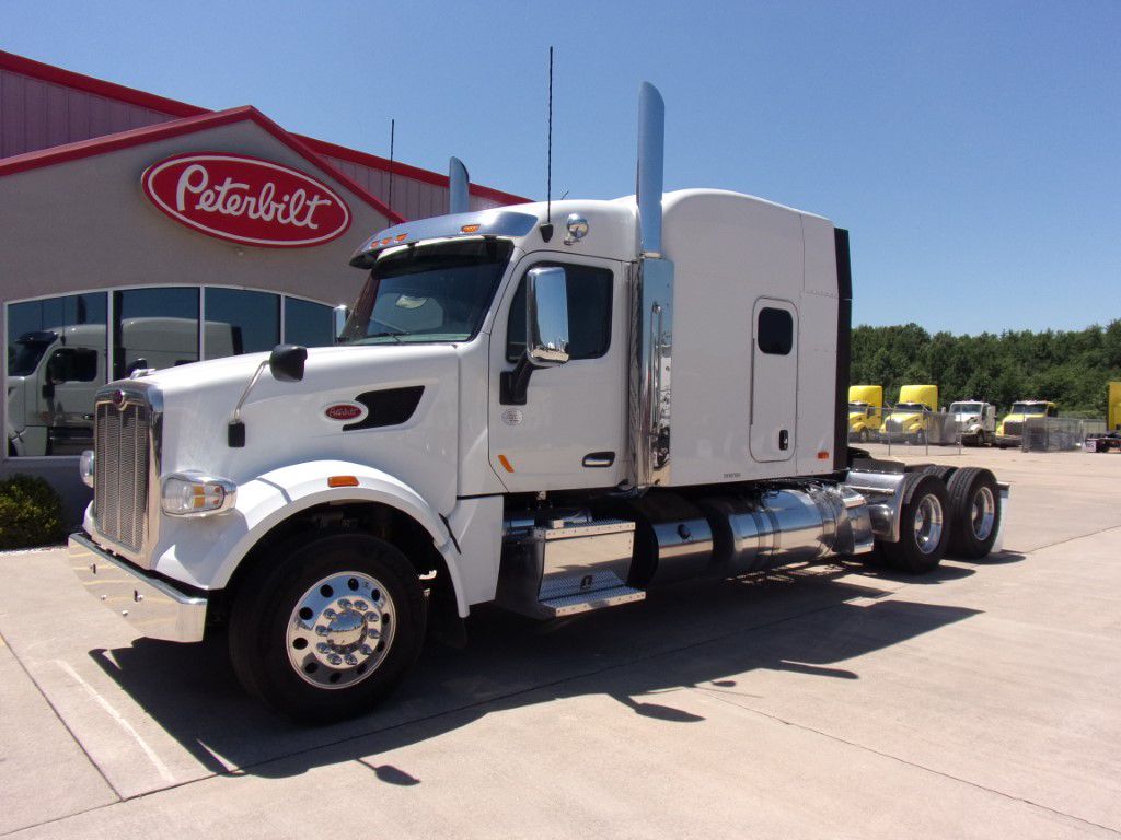 2021 Peterbilt 567