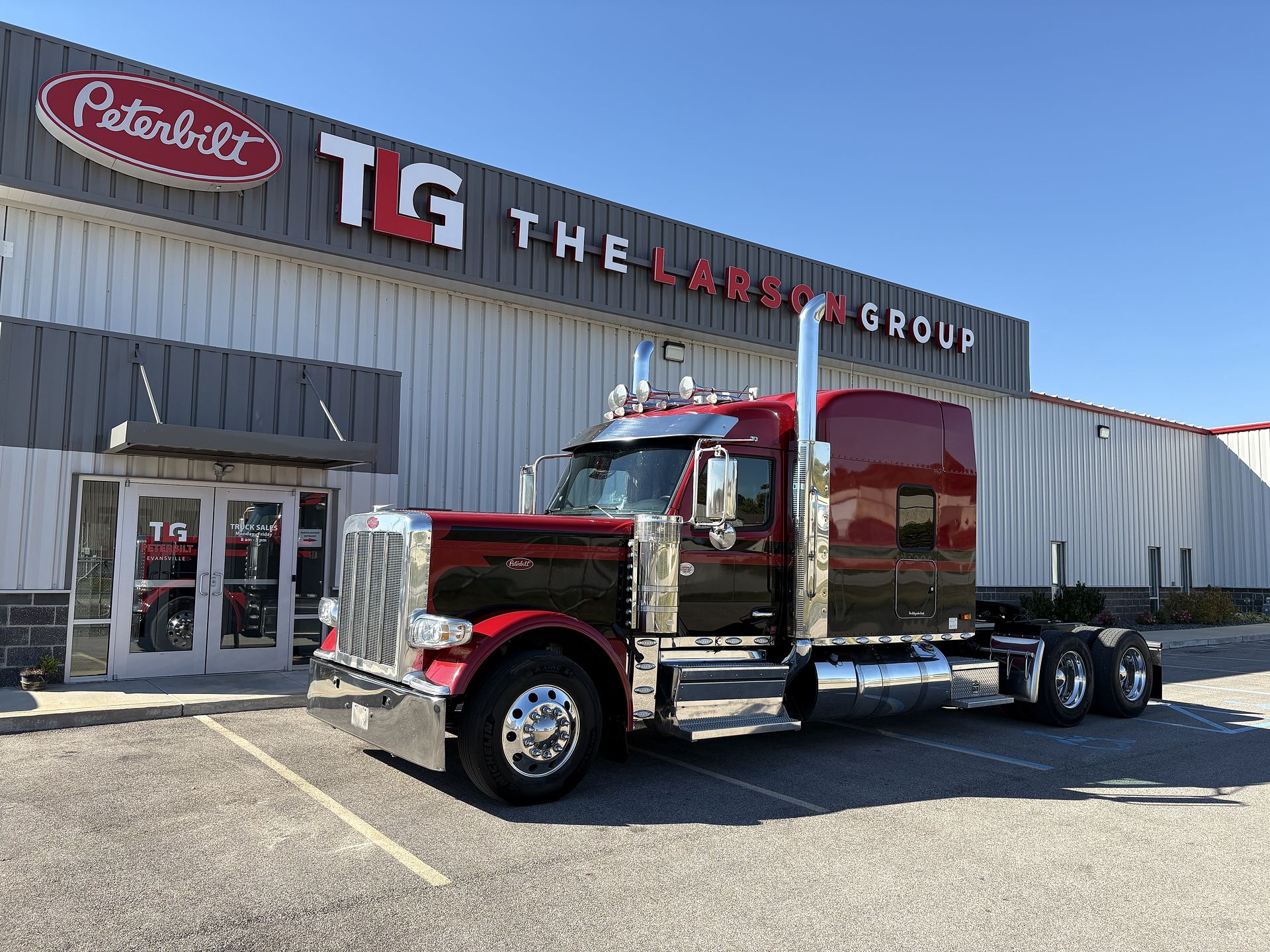 2025 Peterbilt 589