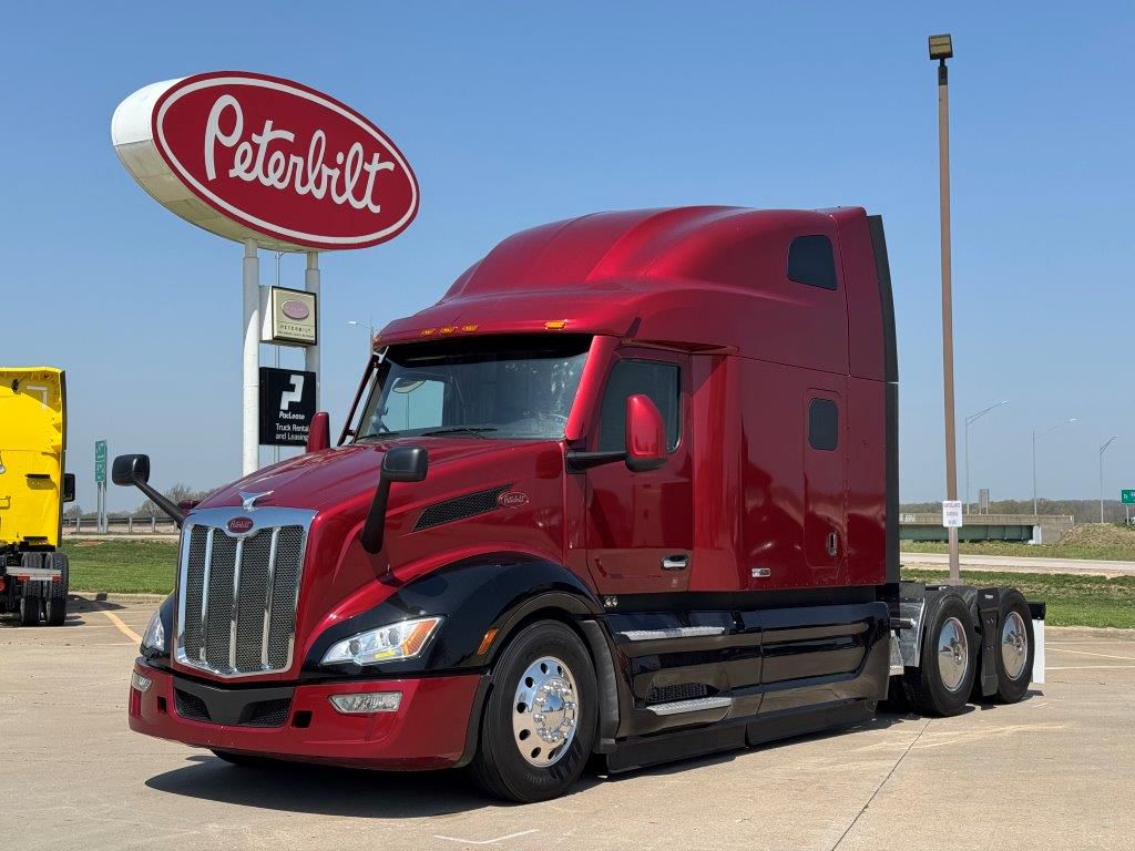 2023 Peterbilt 579