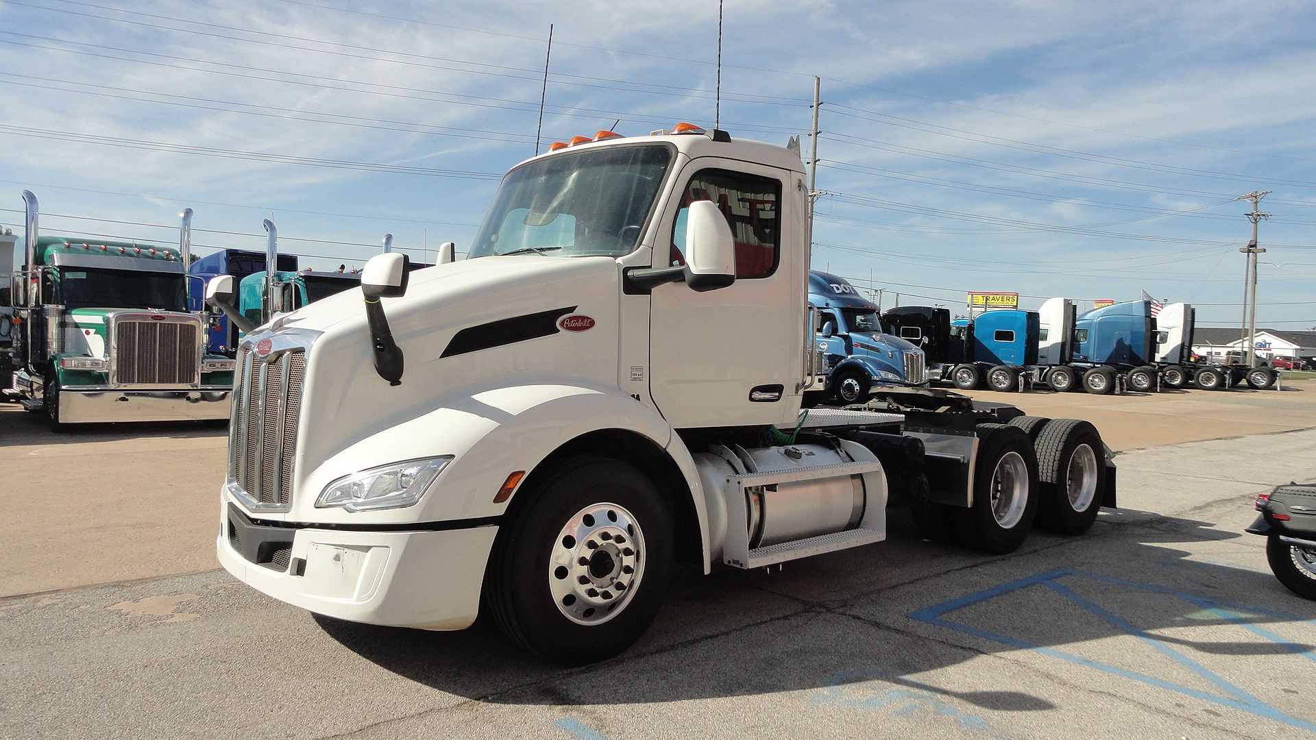 2023 Peterbilt 579
