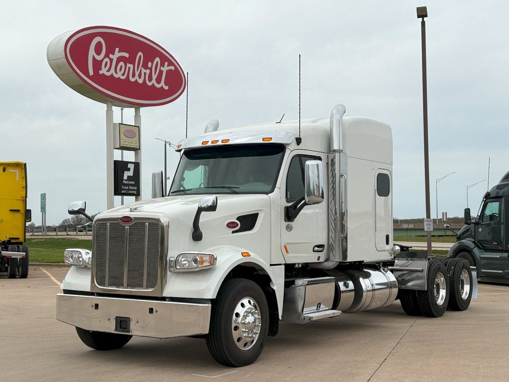 2022 Peterbilt 567