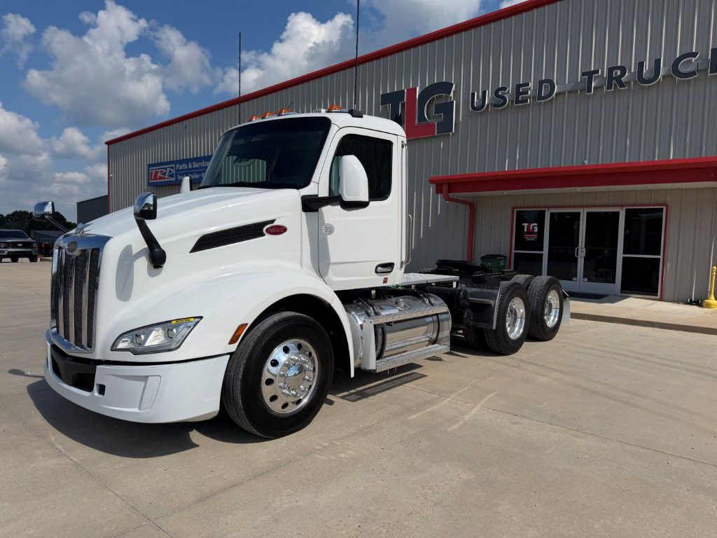 2022 Peterbilt 579