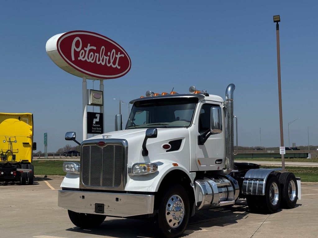 2021 Peterbilt 567