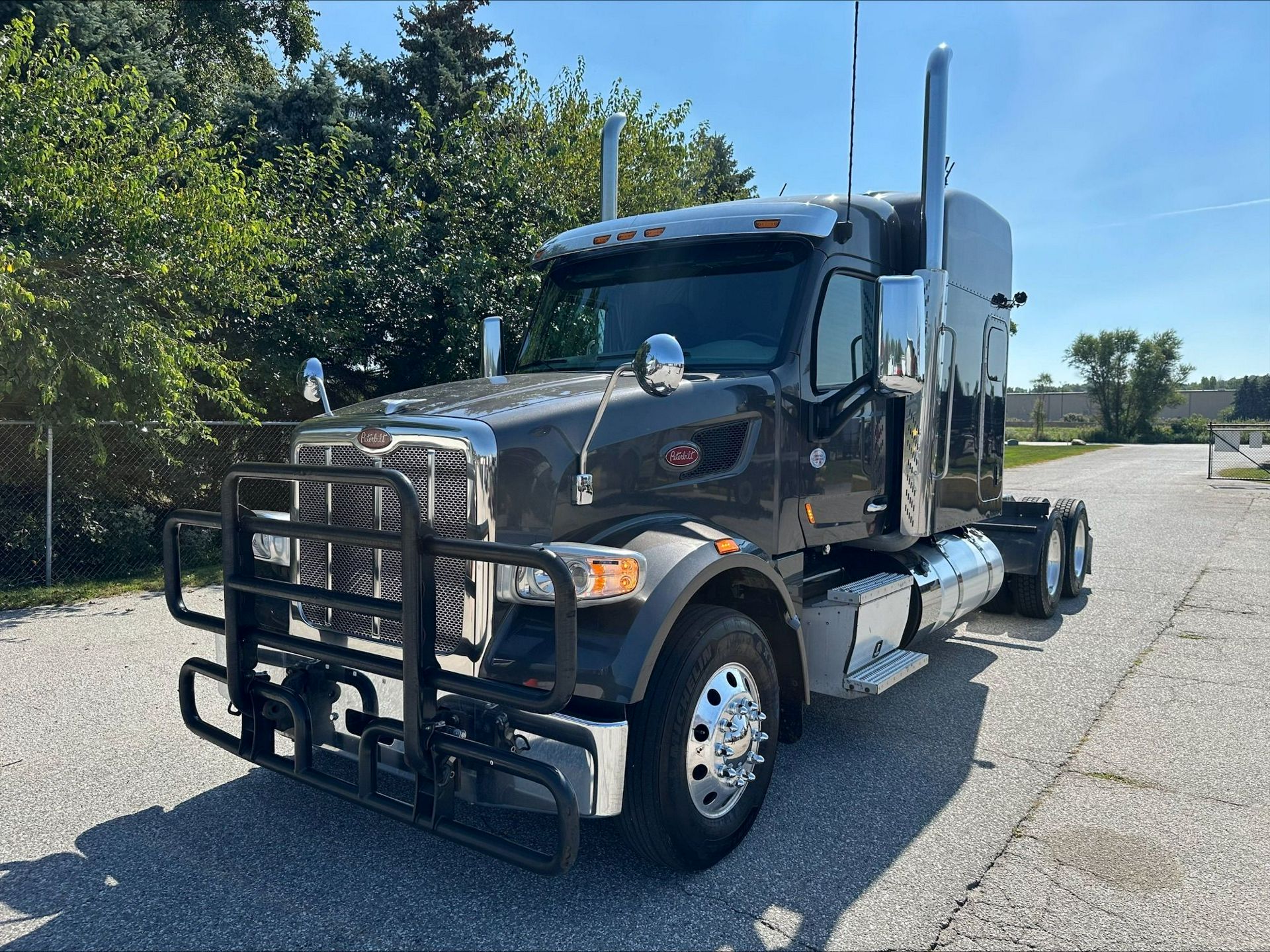 2022 Peterbilt 567