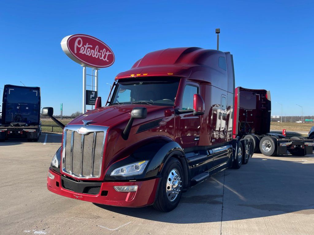 2023 Peterbilt 579