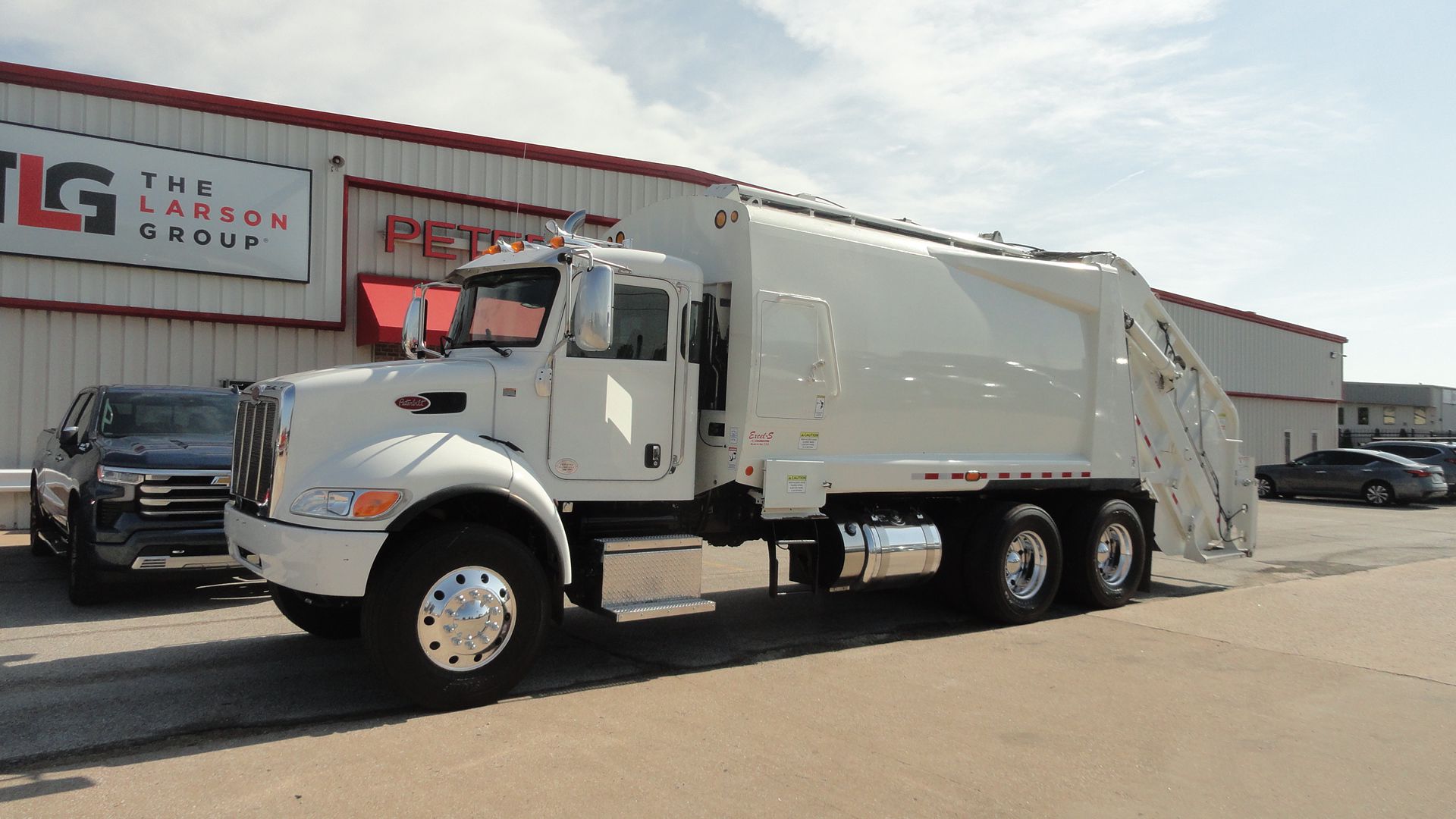 2019 Peterbilt 348