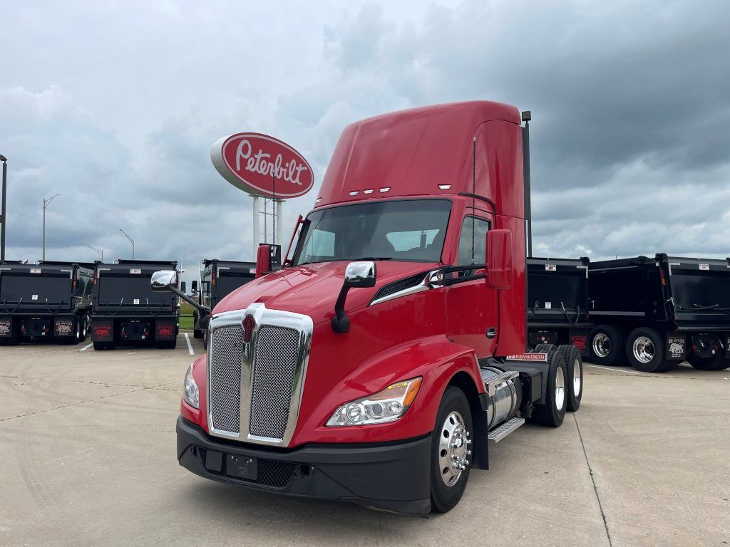 2023 Kenworth T680