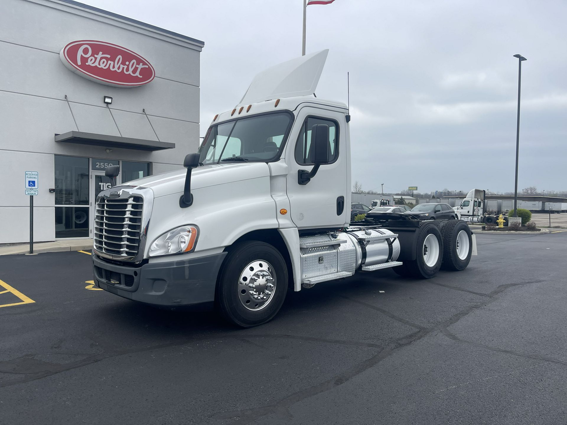 2019 Freightliner CASCADIA
