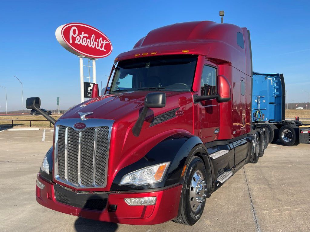 2023 Peterbilt 579