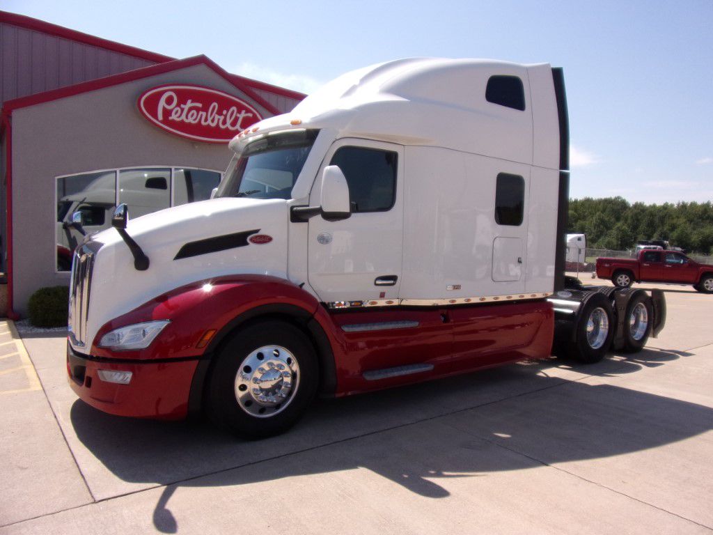 2022 Peterbilt 579