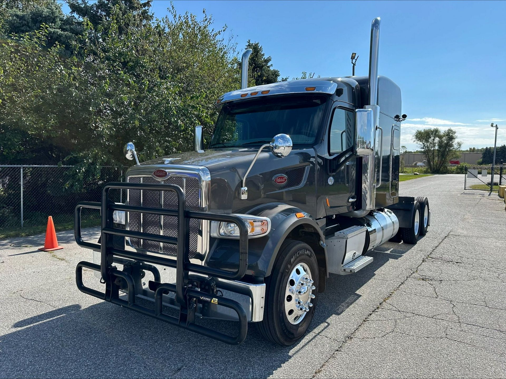 2022 Peterbilt 567