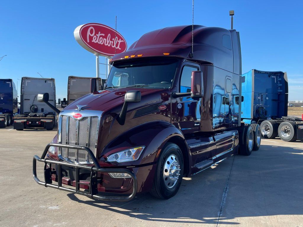 2023 Peterbilt 579