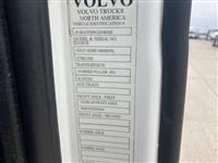 2016 Volvo VNL64