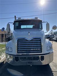 2017 Mack CXU613