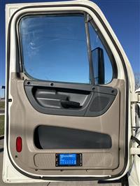 2012 Freightliner Cascadia 125