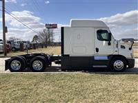 2018 Freightliner Cascadia 113