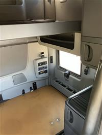 2018 International Prostar + Eagle