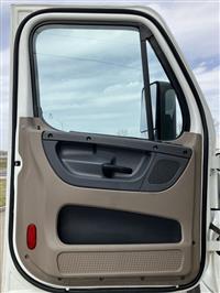 2017 Freightliner Cascadia 125