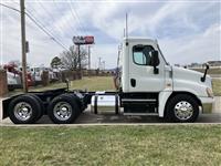 2017 Freightliner Cascadia 125