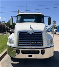 2017 Mack CXU613