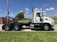 2017 Mack CXU613