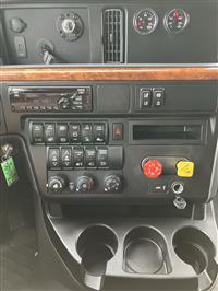 2021 International LT625