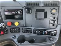 2018 Freightliner Cascadia 113