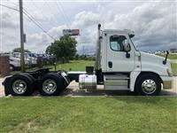 2014 Freightliner Cascadia 125