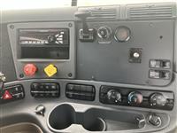 2016 Freightliner Cascadia 125