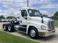 2016 Freightliner Cascadia 125
