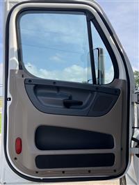 2015 Freightliner Cascadia 125
