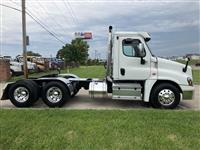 2016 Freightliner Cascadia 125