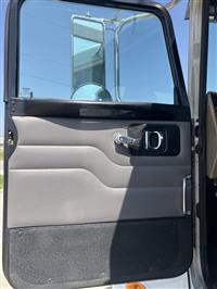 2008 Peterbilt 340