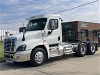 2015 Freightliner Cascadia 125