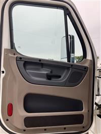 2015 Freightliner Cascadia 125