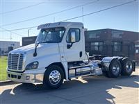 2016 Freightliner Cascadia 125