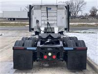 2020 Freightliner Cascadia 126