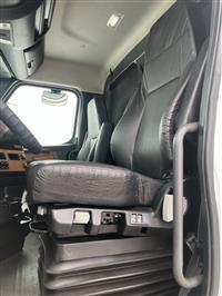 2020 Freightliner Cascadia 126