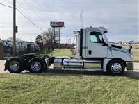 2020 Freightliner Cascadia 126