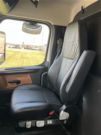 2020 Freightliner Cascadia 126