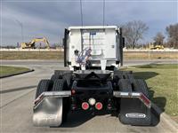 2020 Freightliner Cascadia 126