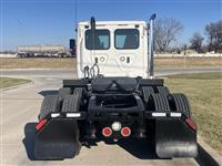 2019 Freightliner Cascadia 126
