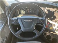 2019 Freightliner Cascadia 126