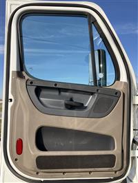 2015 Freightliner Cascadia 125