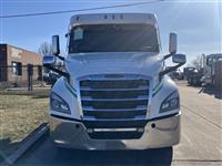 2020 Freightliner Cascadia 126