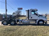 2020 Freightliner Cascadia 126