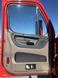 2012 Freightliner Cascadia 125
