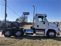 2016 Freightliner Cascadia 125